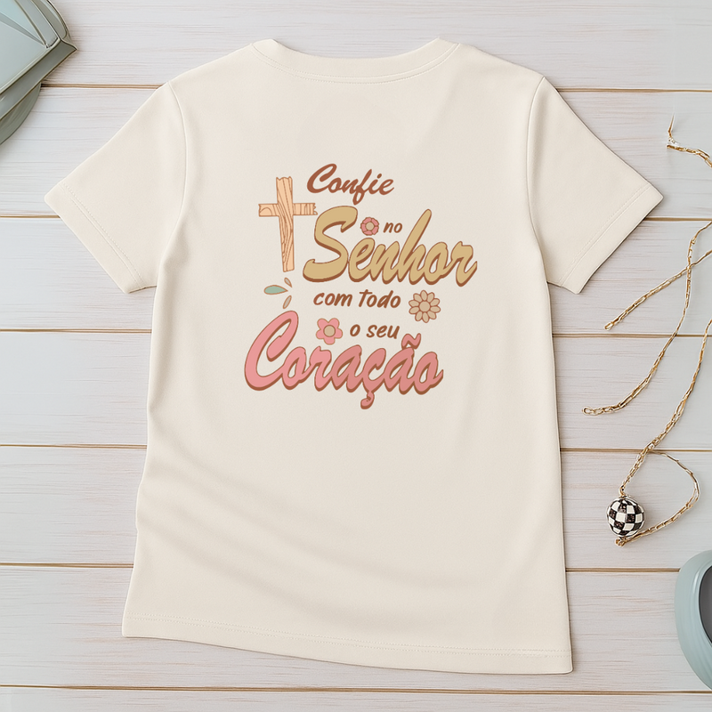 Camiseta Feminina Confie No Senhor