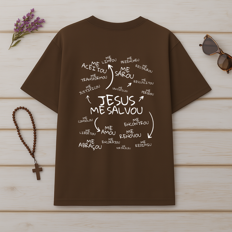 Camiseta Oversized Jesus Me Salvou