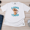 Camiseta Masculina Branca Arma Desses Tempos