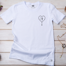 Camiseta Feminina Branca Sexta Santa Minimalista